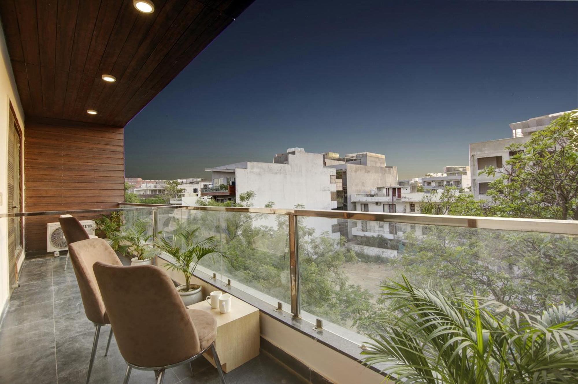 Limewood Stay - Fortis Hospital Гургаон Екстериор снимка