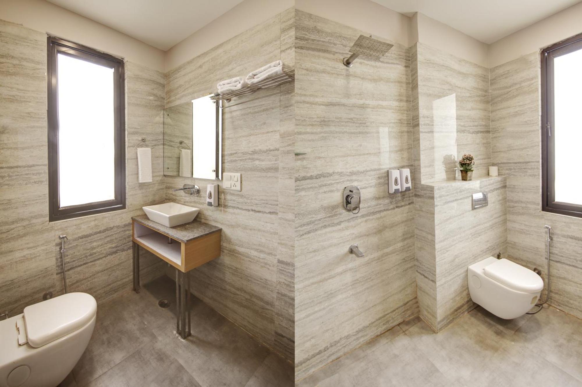 Limewood Stay - Fortis Hospital Гургаон Екстериор снимка